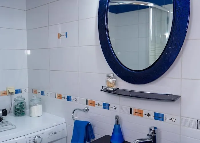 Christina's Cozy * Volos